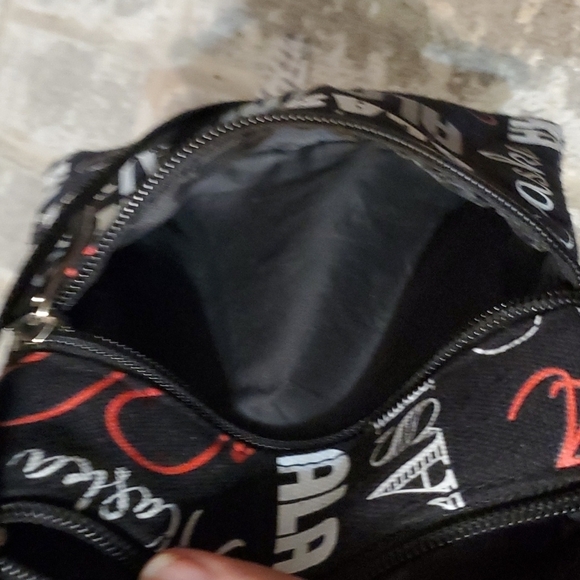 Alaska crossbody purse Light Weight Travel Bag - Picture 5 of 5